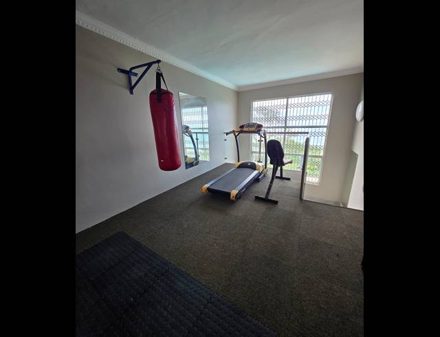 5 BEDROOM HOUSE FOR SALE IN BLUFF